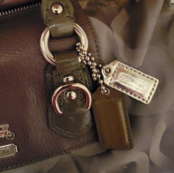 Coach Gray Satchel Bag. - Picture 9 of 9